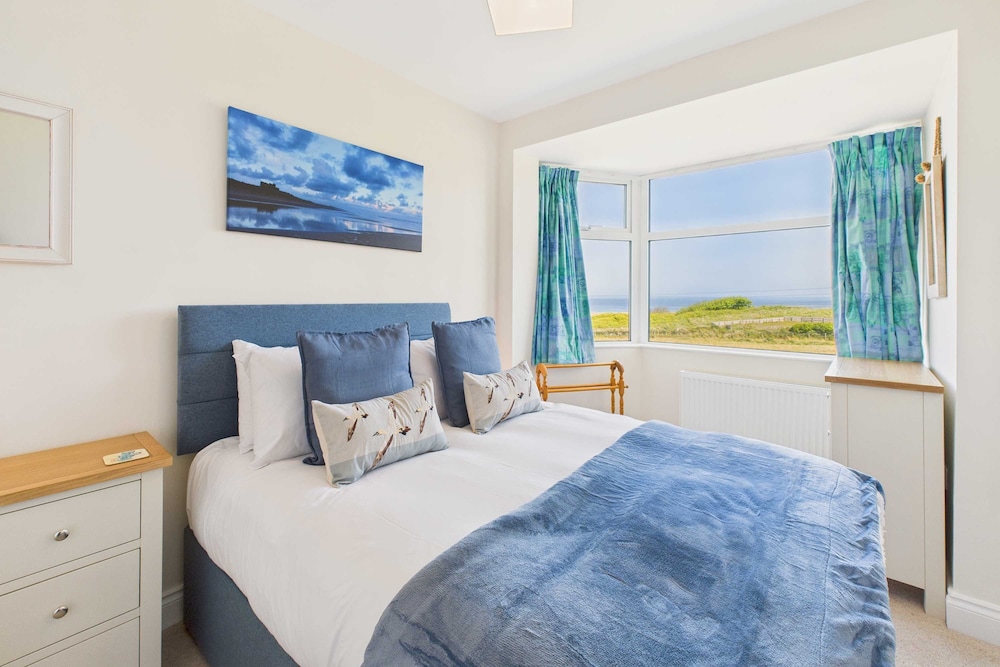 Host Stay Chirnells