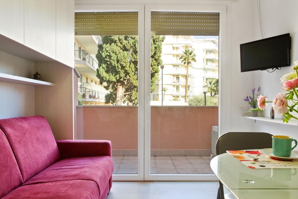Grand Albergo Apartment view 4