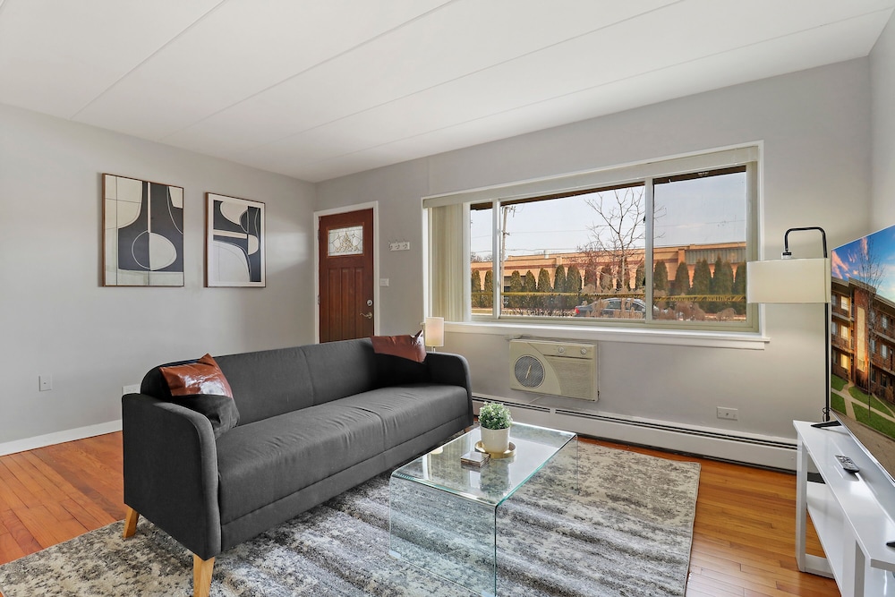 Recharge in Charming 1BR Apt - Salem 5A
