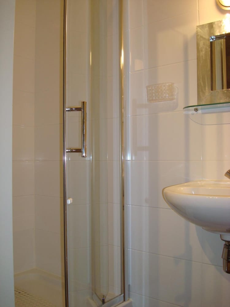 Photo 48