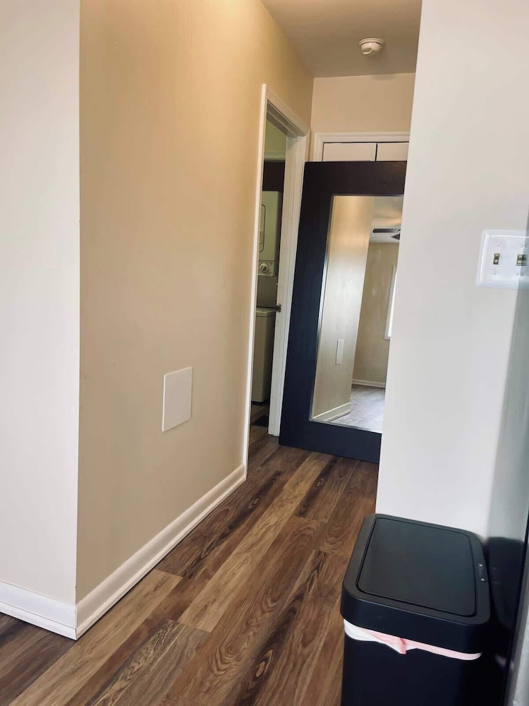 Waterfront Views With King Bed in Solomons Island