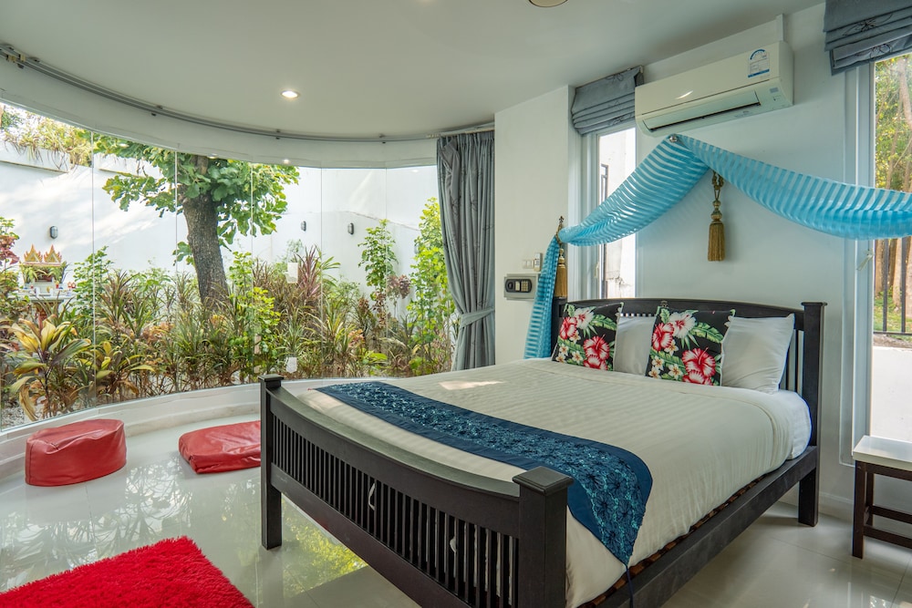 Private Pool Villa for Family & Friends