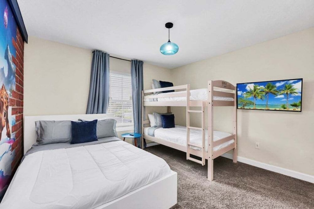 Retreat & Relax Screened In Pool Home Kid Rooms 4 Bedroom Townhouse