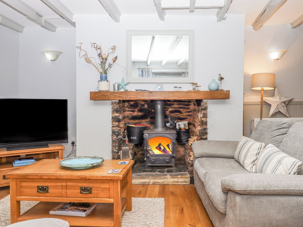 3 Pebble Cottage