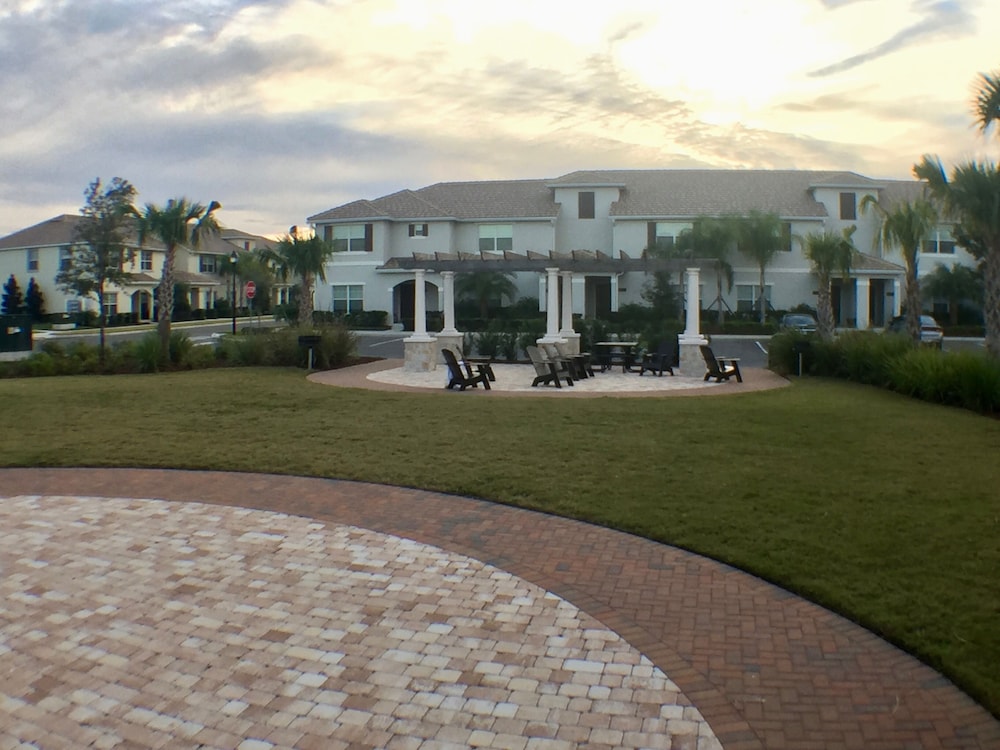 5 Bedroom at Storey Lake Orlando FL Close to Disney 4851