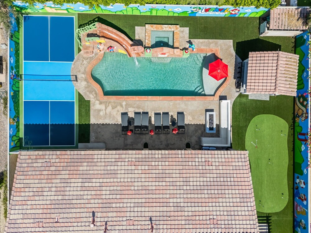 Super Mario Retreat Dream Getaway