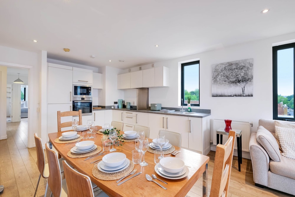 Bovet 3 Bedroom 1 Bathroom Apartment