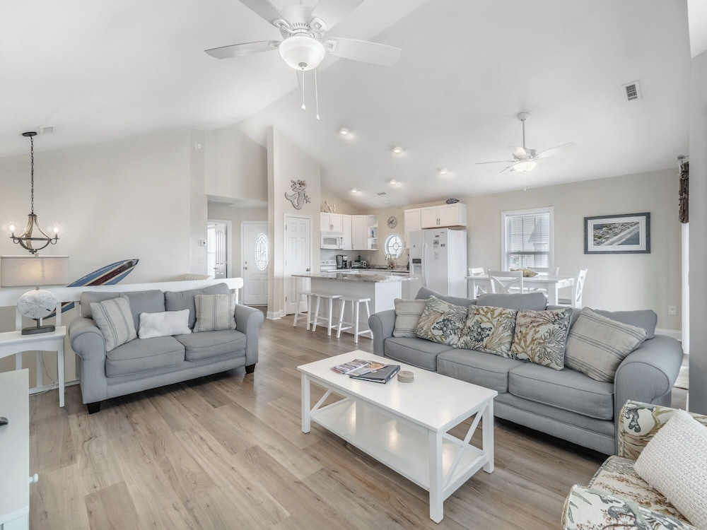 Beach, Please by Topsail Realty