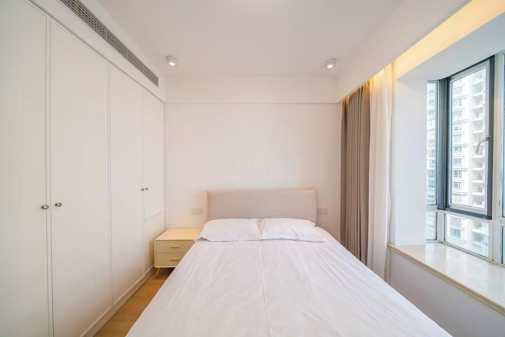 Book and Bed - SML Center