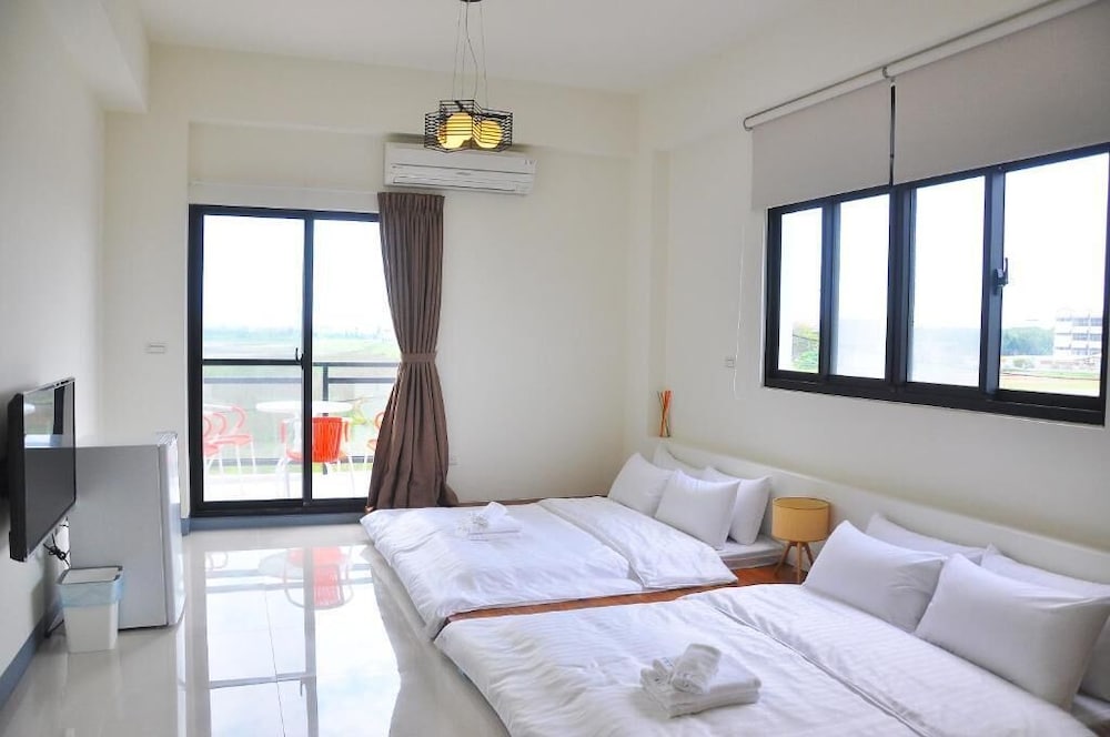 Daylight Hostel view 3