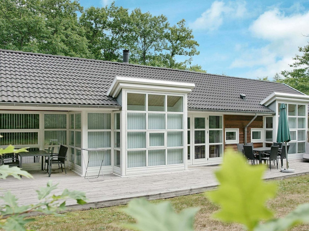 Modern Cedar Cottage Near Beach - By Traum Ferienwohnungen