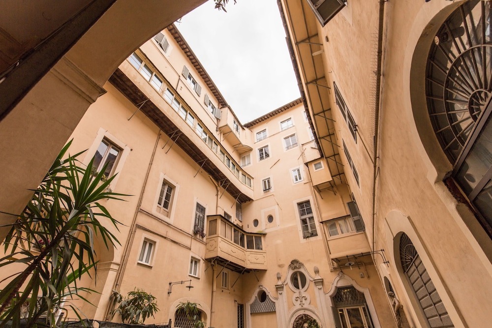 Your Suite Rome