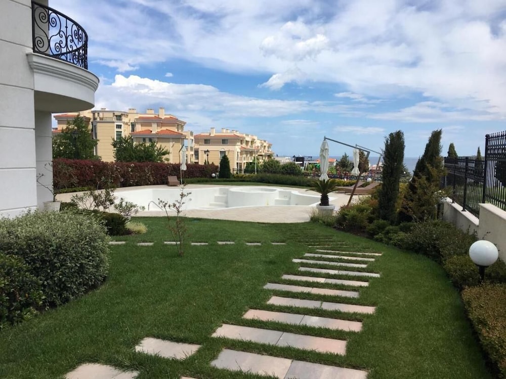 Azur Apartment Deluxe view 5