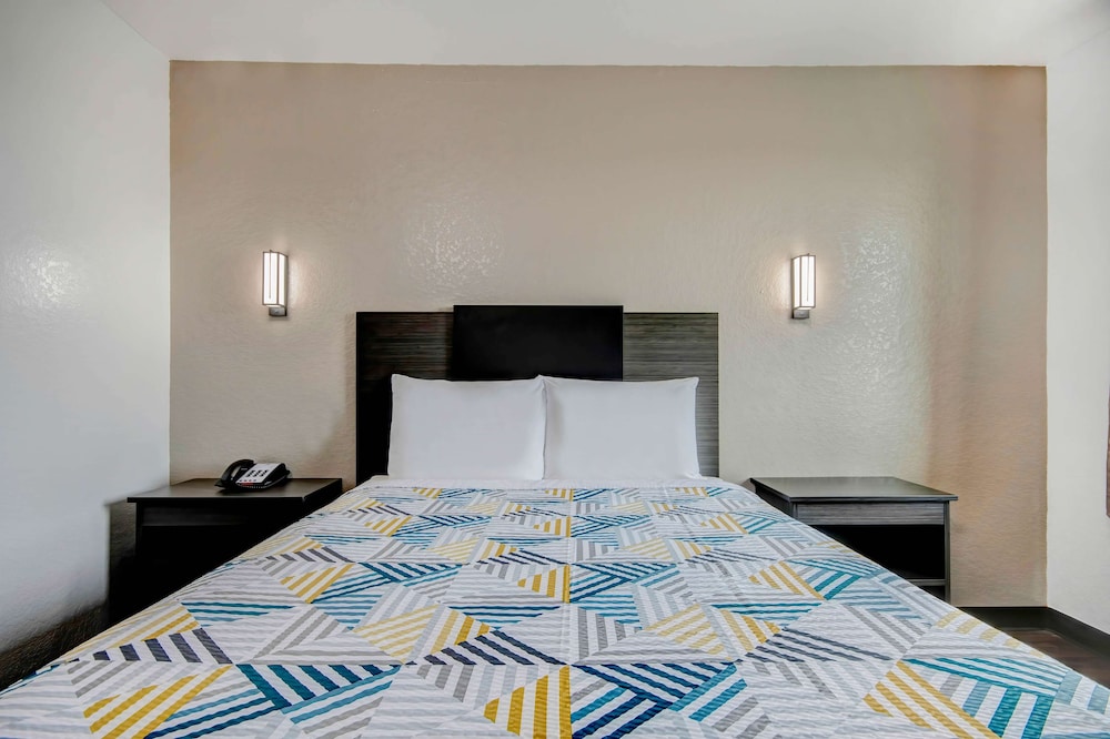 Motel 6 San Antonio, TX - Sea World North