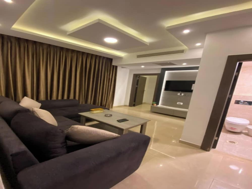 Charming 1 Bedroom Apartment in Amman's Heart