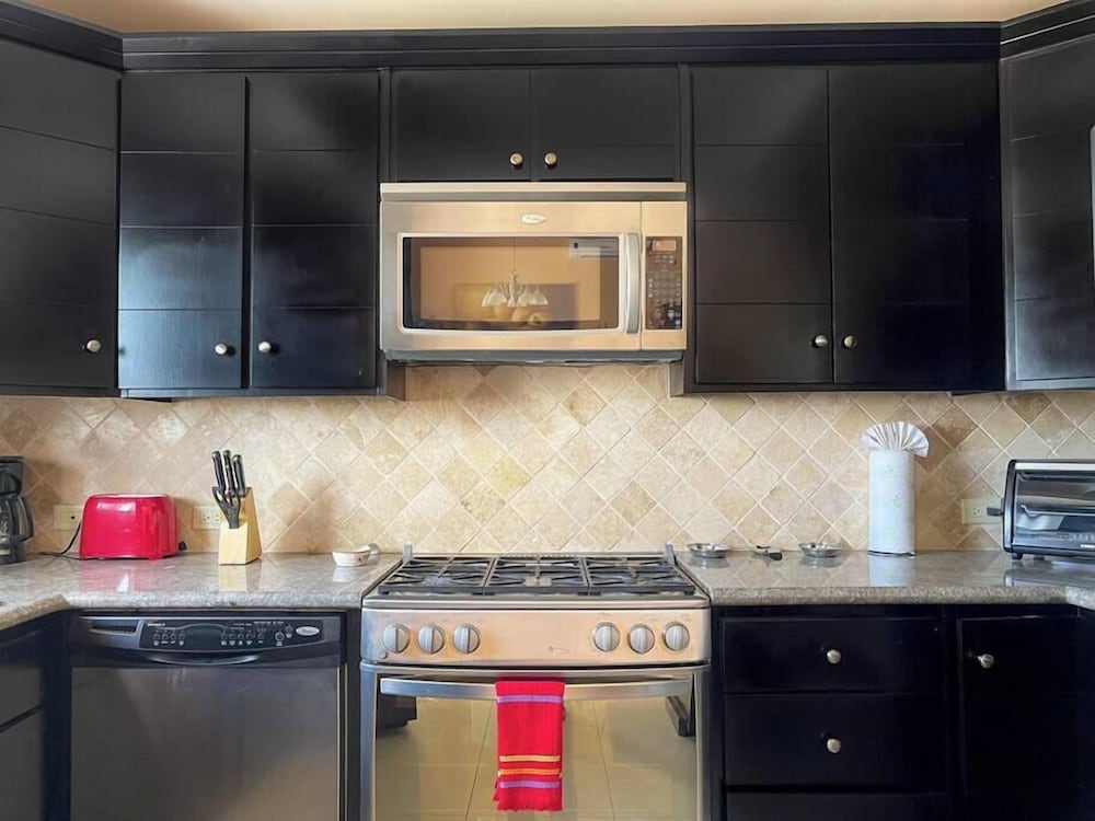 Gated 2BR Apartment Near Sandy Beach