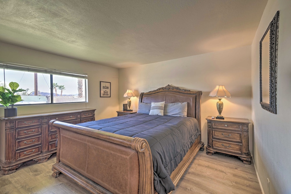 Putting Green & Pool Table: Lake Havasu City Gem!