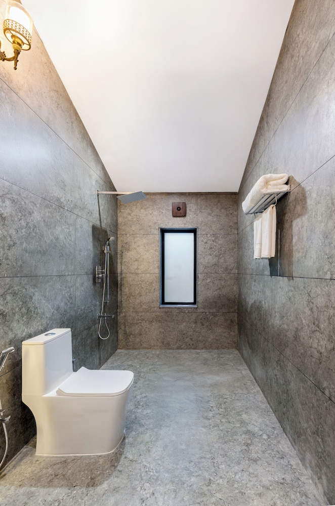 Merriment Luxury Resort & Private Pool Villa, Abu Road