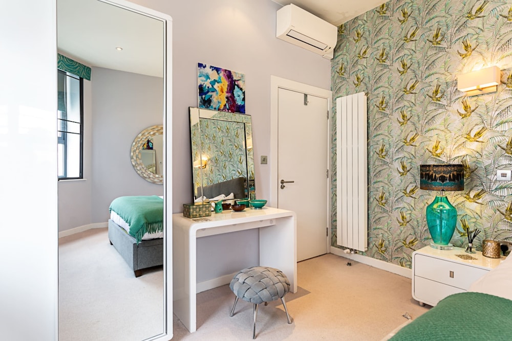 Exmouth Market Apartment