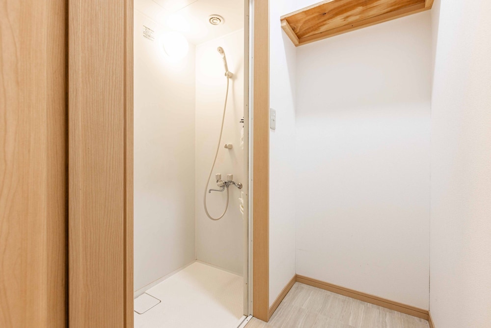 add chaganju - Hostel