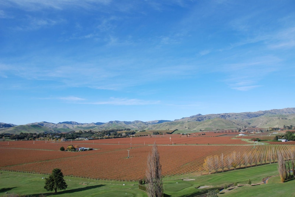 Hotel InfinityView B&B - Image 1