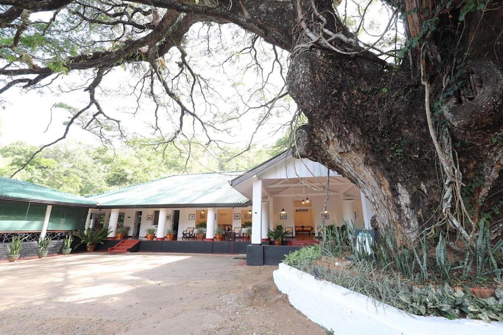 Belihuloya Rest House