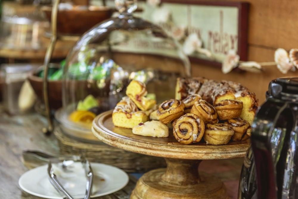 Andrews Inn & Garden Cottages