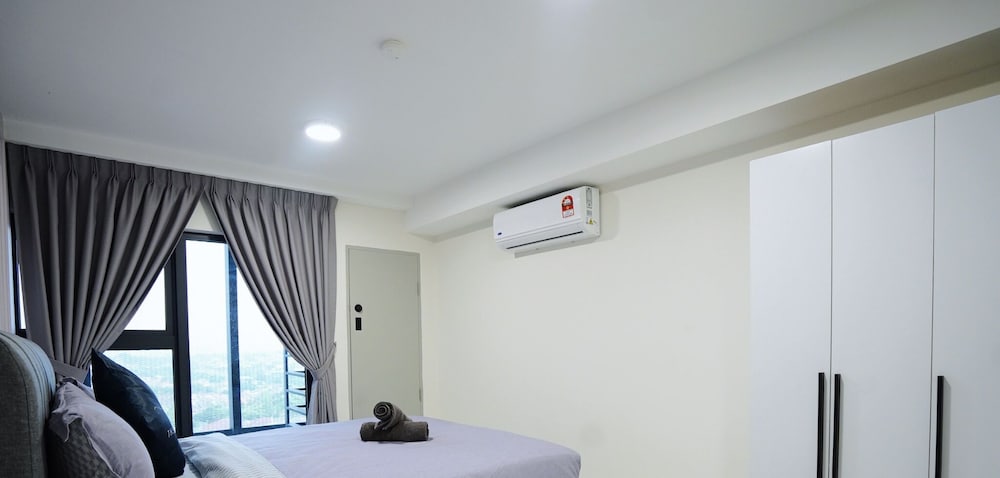 Arte Cheras Luxury Suites