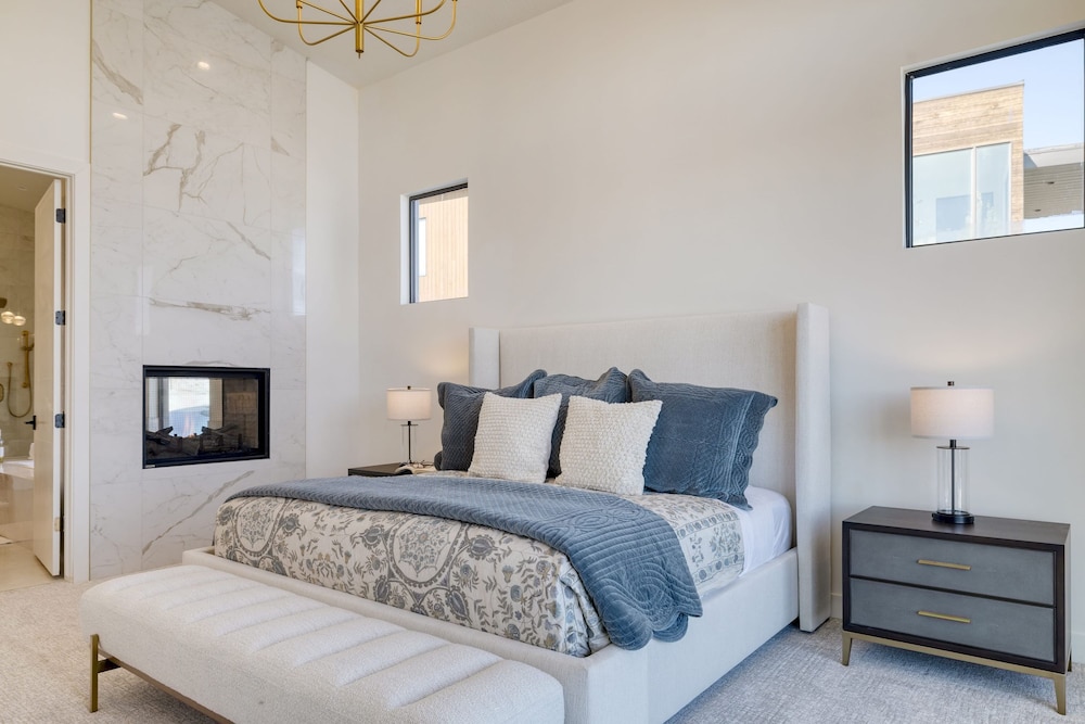 Orion by Avantstay Luxury 5bdr Ski Home w Views Minutes to Deer Valley Lift