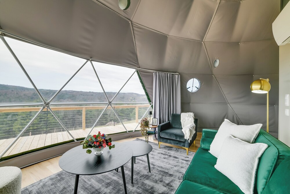 Glamping Getaway at The Coyote Dome in Franklin