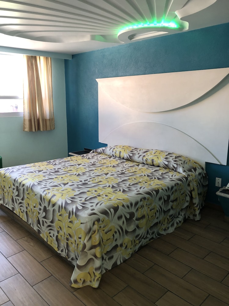 Hotel & Villas 7
