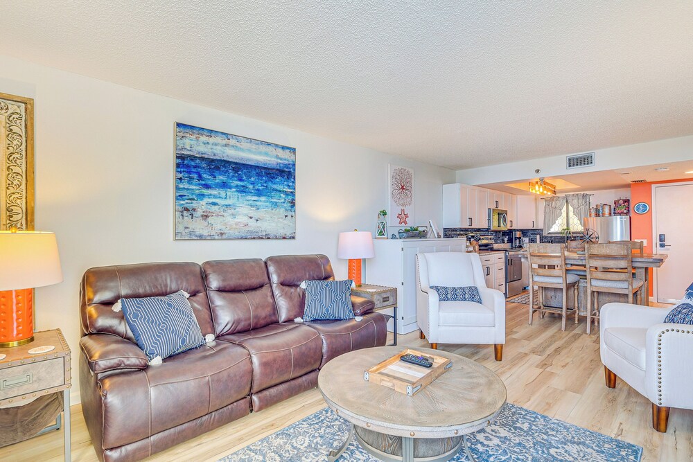 Upscale Gulf Front Hudson Condo w/ Pool