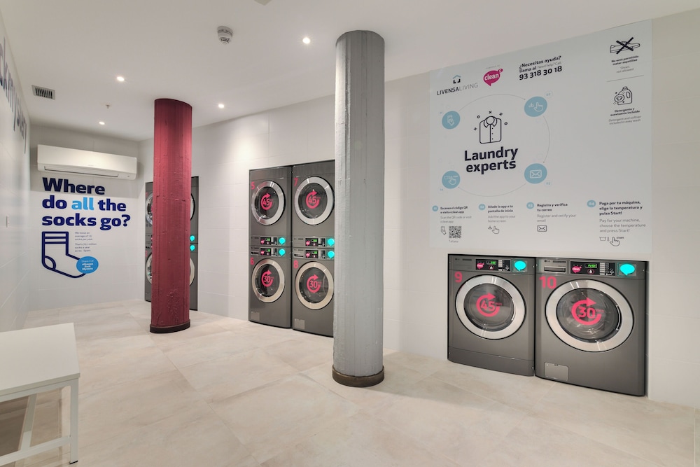 Livensa Living Pamplona Albergue Juvenil