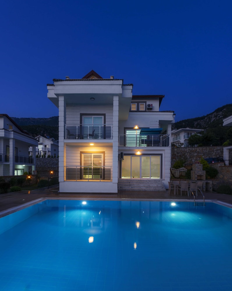 White Elegance 2C en Mugla