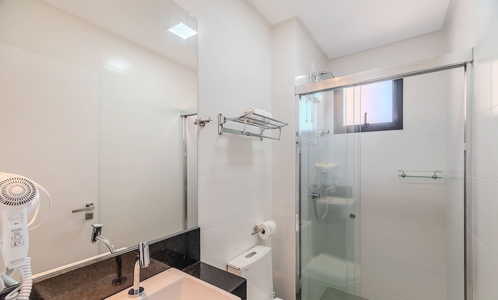 MHF II Apts Variados em Prédio com Vista para o Mar em Itapema