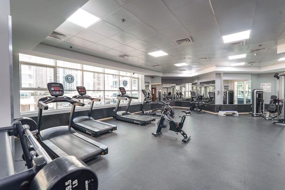 Sleeps 4 in This 2 Bedroom Apartment in Dubai Gate 2