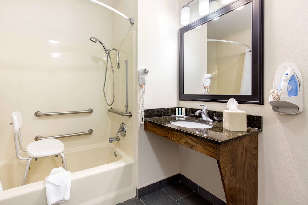 Quality Inn Arab Hwy 231 - Property Image 15