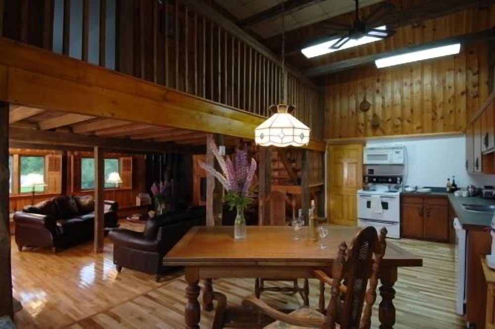 Blue Barn Cottage