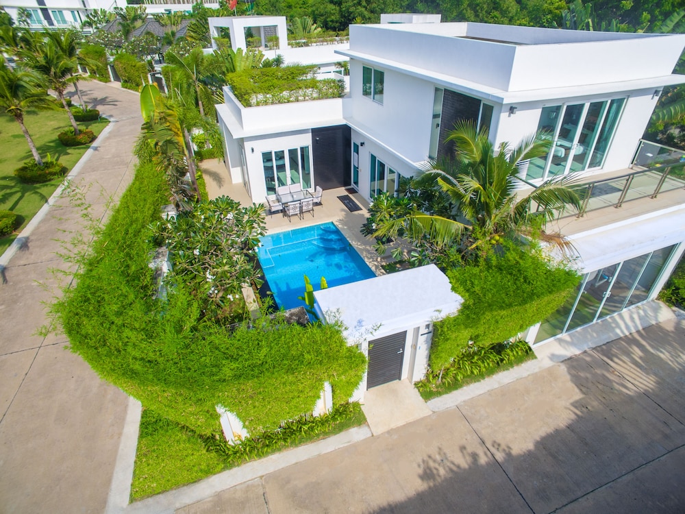 Premium Pool Villas Pattaya