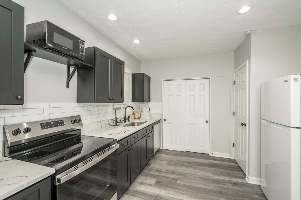 Modern Cincy Home - For 6