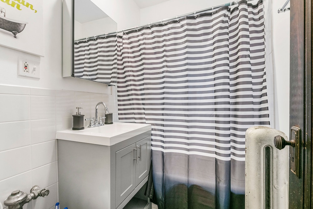 Cozy Getaway 1BR Apt - Mfield E2