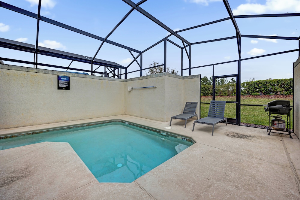 Luxury Davenport Home Perfect Family