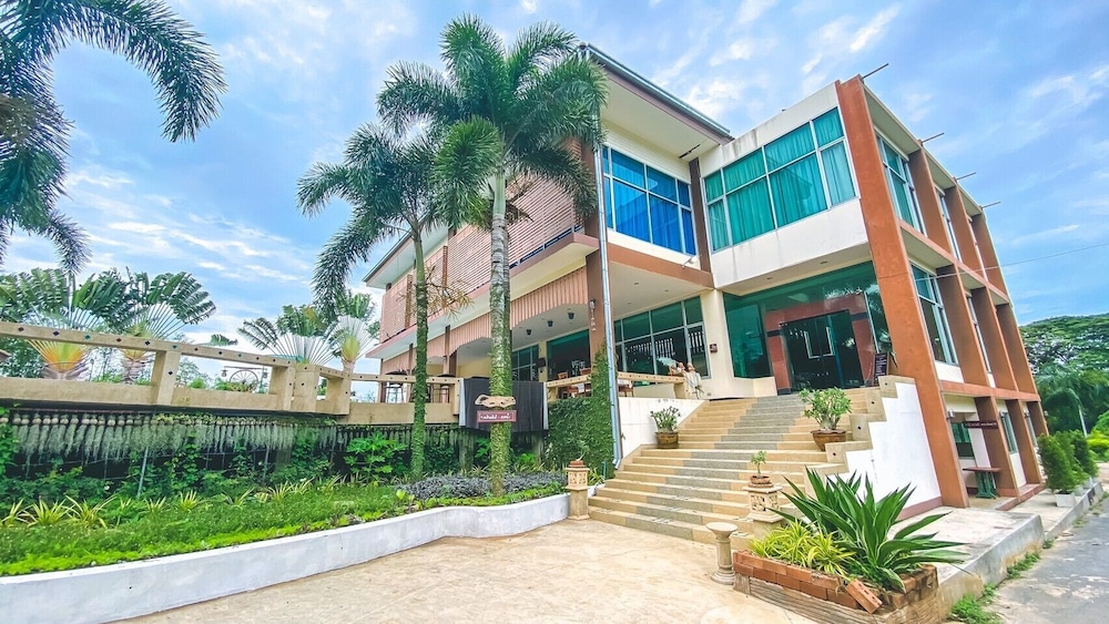 Muak Lek Forest Resort
