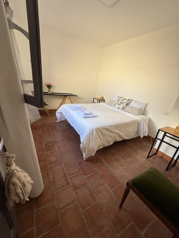 Clivias Hostel