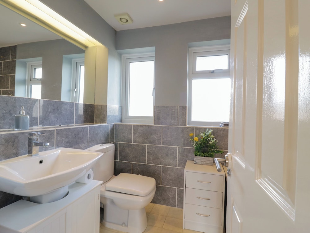 25 Resbury Close