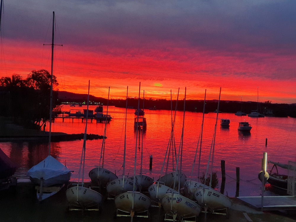 Noosa River Retreat
