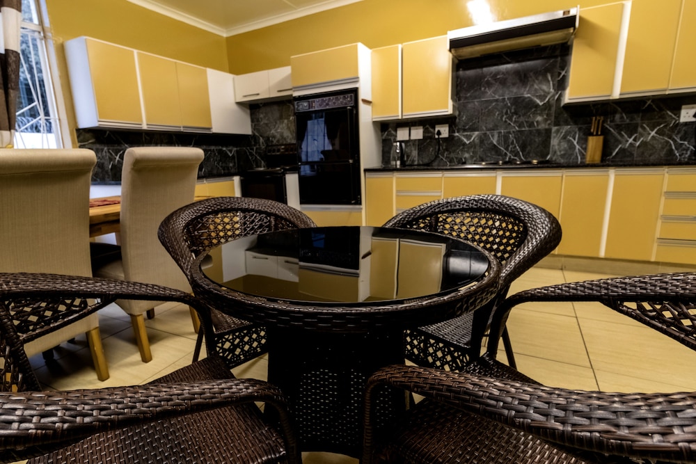 Aura Guest House