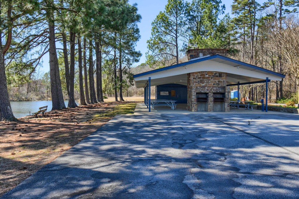 Luxe Golf Getaway in Hot Springs Village!