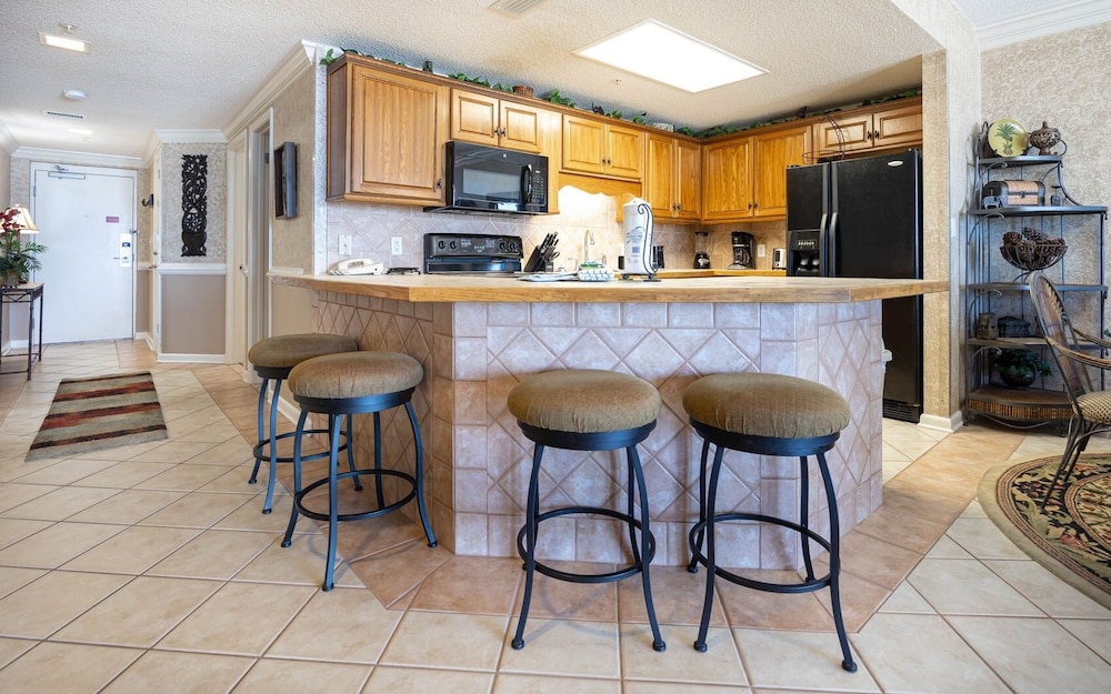 Phoenix X 309 3 Bedroom Condo