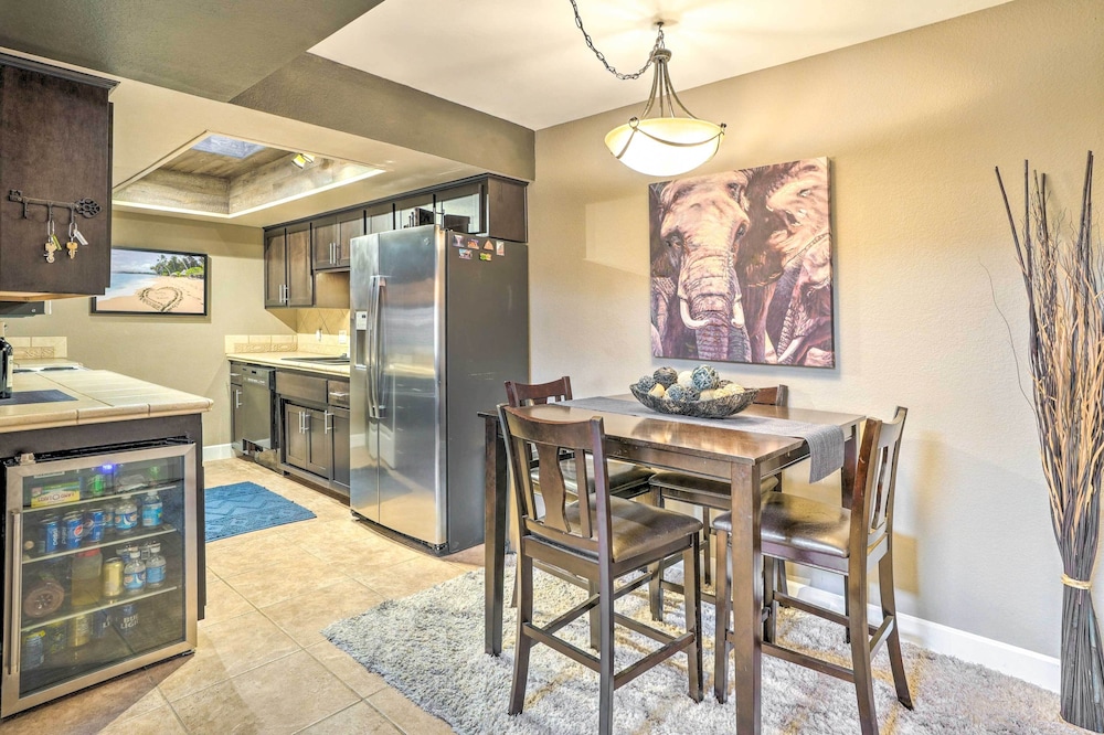 Peoria Oasis w/ Resort Amenities, 2 Mi to Downtown